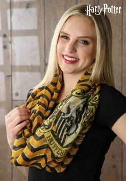 Elope Harry Potter Hufflepuff Infinity Scarf